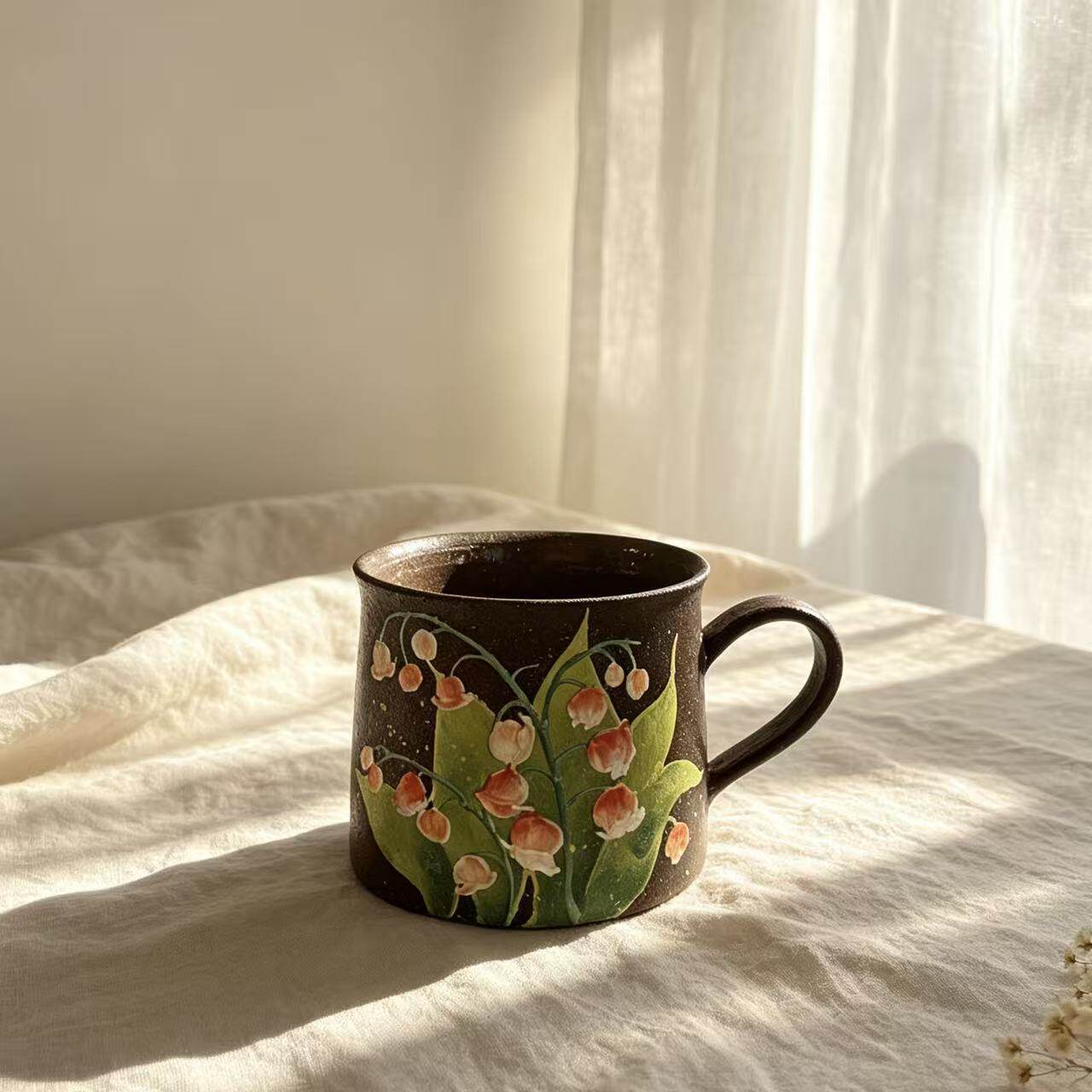 Lily Hand-Painted Ceramic Cup Set
